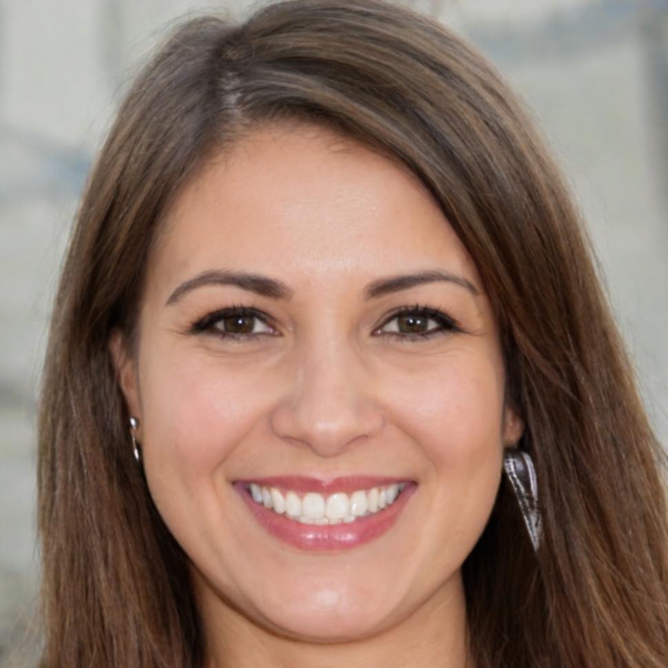 Carmen Martínez, coordinadora académica especializada en educación financiera personalizada